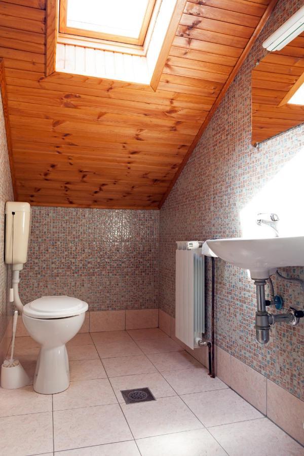 Guesthouse Zafran Smoljanac Ngoại thất bức ảnh