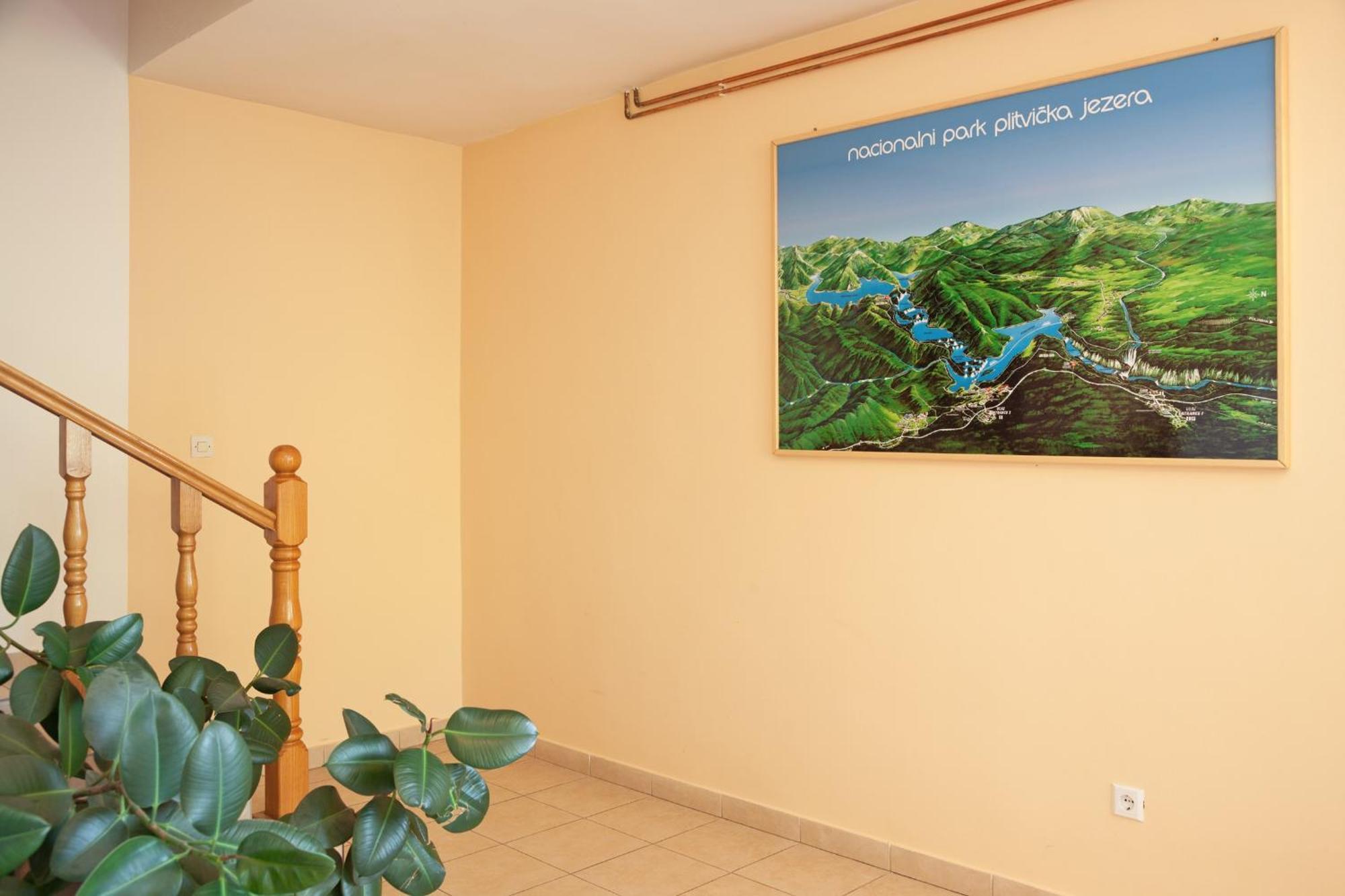 Guesthouse Zafran Smoljanac Phòng bức ảnh